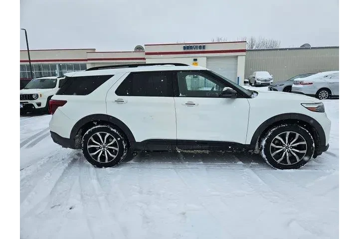 $26500 : Ford Explorer 2021 AWD ST 4d image 4
