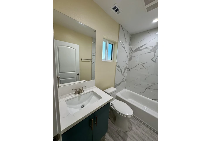 $3400 : Casa Nueva Grande image 3