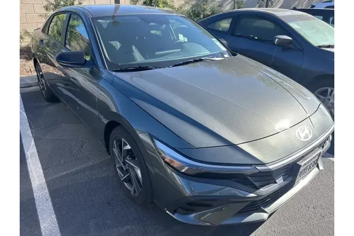 $20500 : Hyundai ELANTRA 2025 SEL Spo image 1
