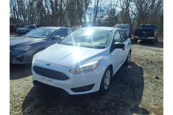 $6968 : Ford Focus 2016 S 4dr Sedan image 6