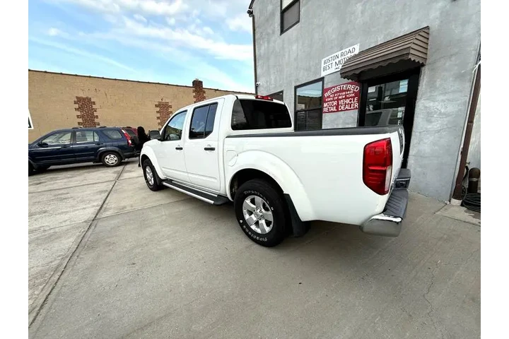 $6703 : 2012 Frontier SL Crew Cab 4WD image 3