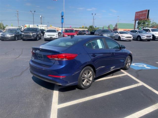 2018 Elantra image 7