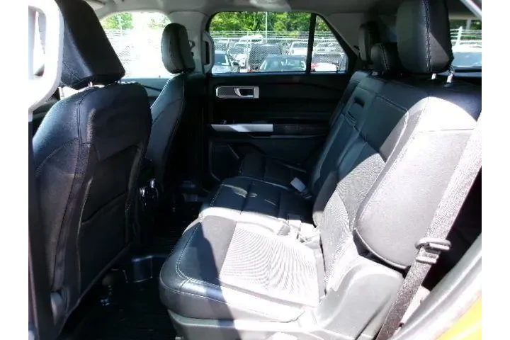 $35979 : Ford Explorer 2023 AWD Limit image 9
