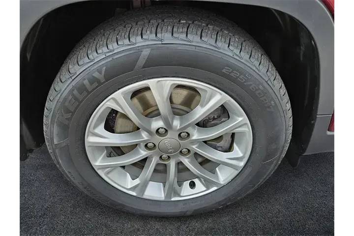 $20006 : Jeep Cherokee 2020 Latitude image 8