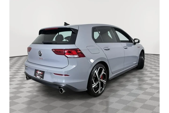 $31694 : 2024 Golf GTI SE image 9