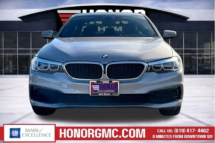 $19688 : BMW 5 Series 2019 530e iPerf image 2