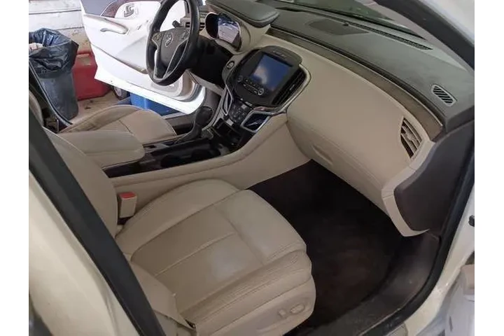 $9800 : 2014 LaCrosse Premium I image 8
