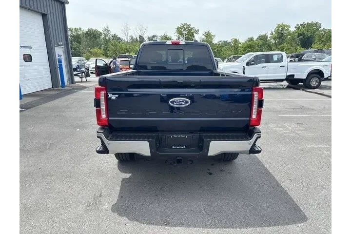 Ford F-350 Super Duty 2024 4 image 4