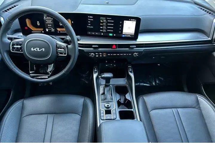 $31819 : Kia Sorento 2025 S 4dr SUV image 10
