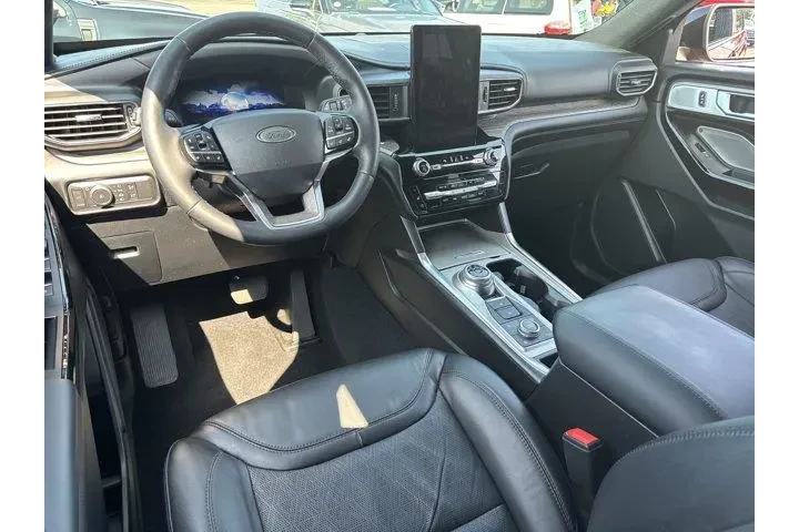$42995 : Ford Explorer 2022 AWD Plati image 3