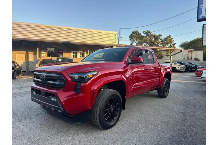 2024 Tacoma TRD Sport Double image 1