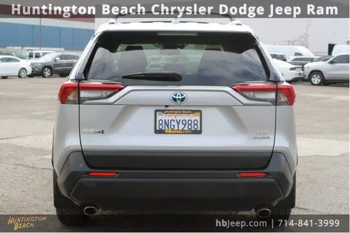 $19450 : Toyota RAV4 Hybrid 2019 AWD image 4