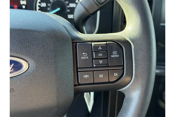 $30100 : Ford F-150 2023 4x2 XL 4dr S image 10