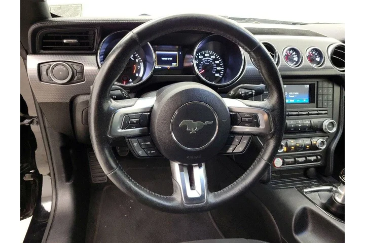 $24998 : Ford Mustang 2017 GT 2dr Fas image 10