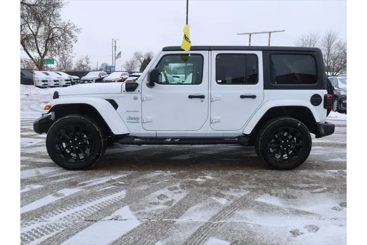 $27477 : Jeep Wrangler Unlimited 2022 image 5