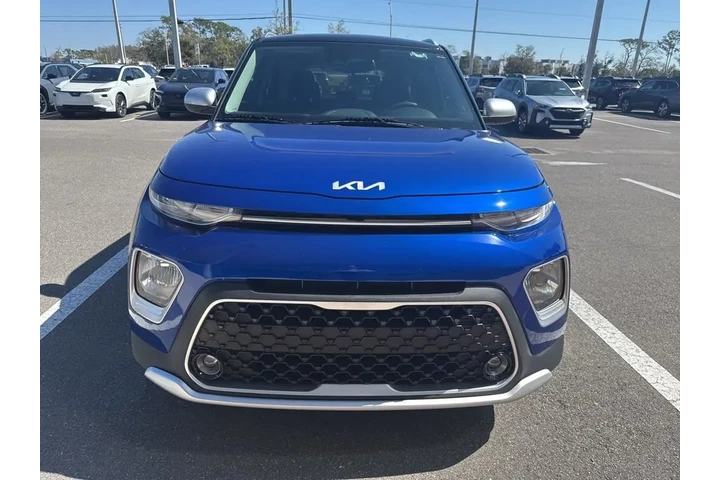 $17362 : Kia Soul 2022 X-Line 4dr Cro image 2