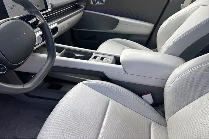 $26067 : Hyundai IONIQ 6 2023 SEL 4dr image 10