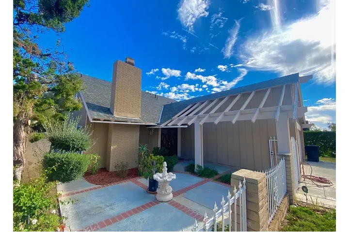 $2900 : HOUSE RENT IN West Covina CA image 4