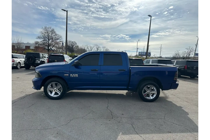 $11980 : 2015 RAM 1500 4WD Crew Cab 14 image 5