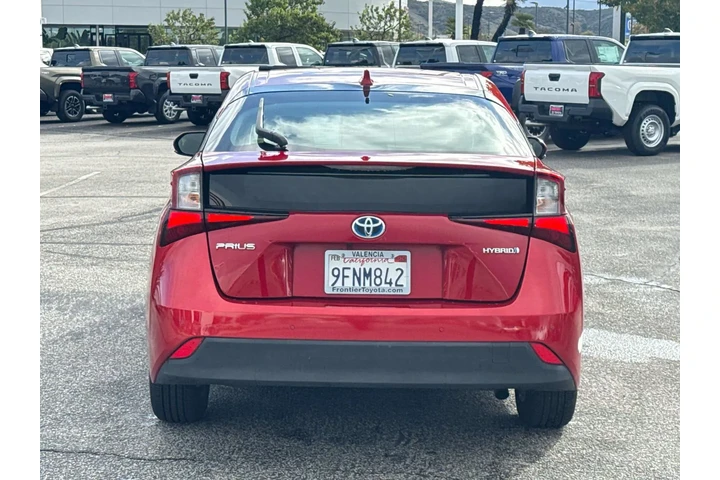 $18988 : Toyota Prius 2021 LE 4dr Hat image 4