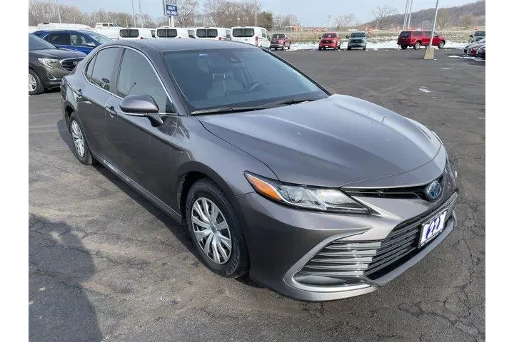 $23988 : Toyota Camry Hybrid 2022 LE image 9