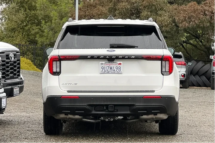 $37990 : Ford Explorer 2025 Active 4d image 5