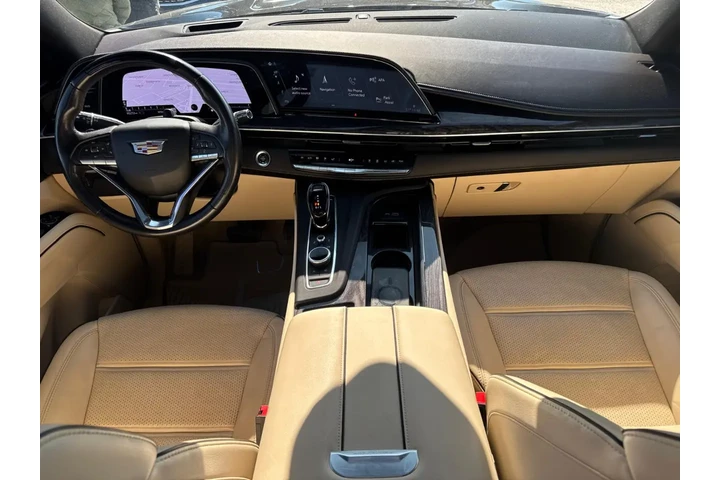 2022 Escalade Premium Luxury image 7