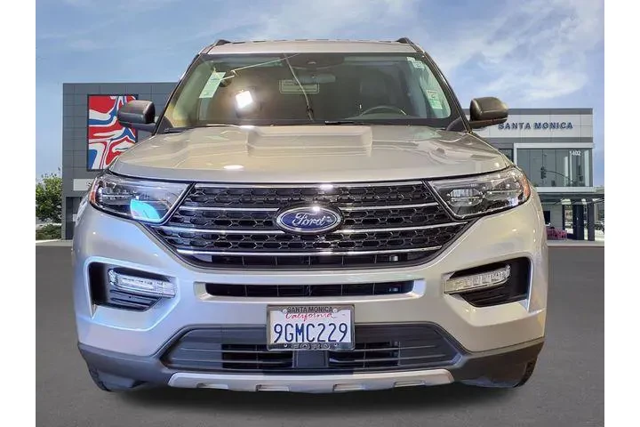 $30588 : Ford Explorer 2023 XLT 4dr S image 2