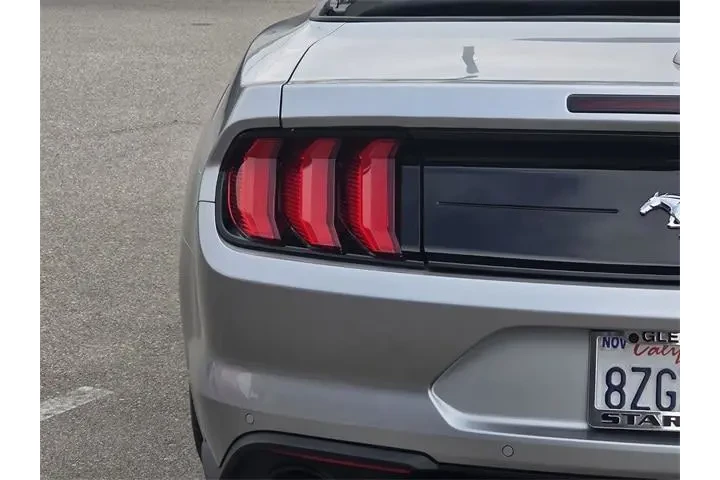 $23988 : Ford Mustang 2021 EcoBoost 2 image 6