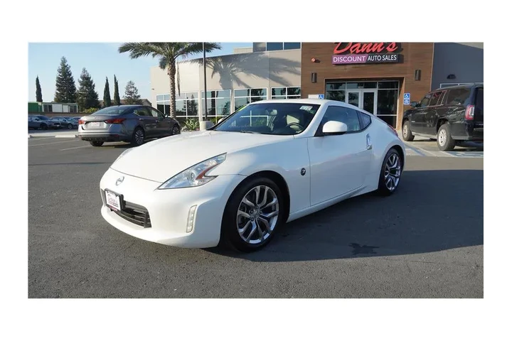 $21984 : 2014 370Z Touring image 2
