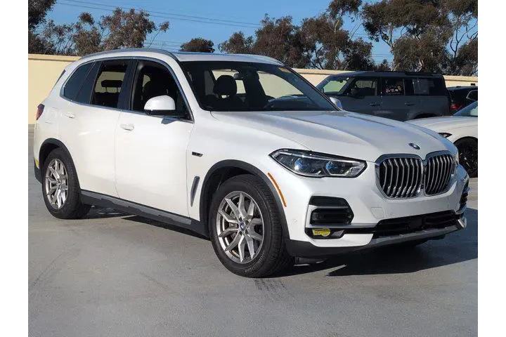 $39995 : BMW X5 2022 AWD xDrive45e 4d image 3