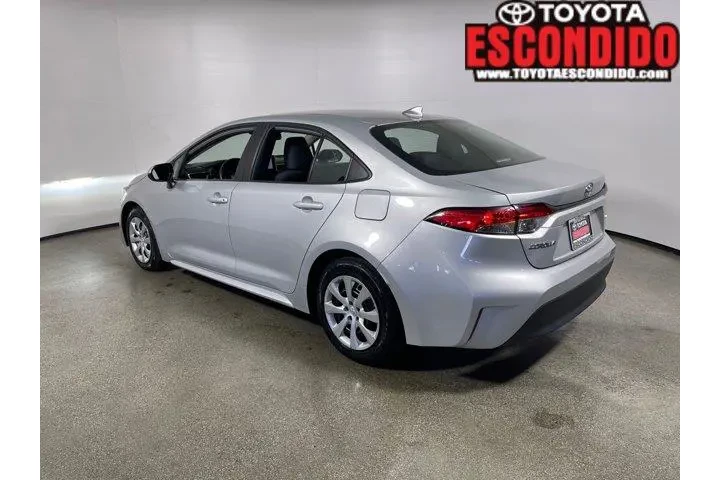 $22987 : Toyota Corolla 2024 LE 4dr S image 5