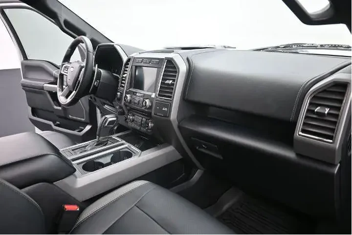 $35991 : Ford F-150 2017 4x4 Raptor 4 image 4