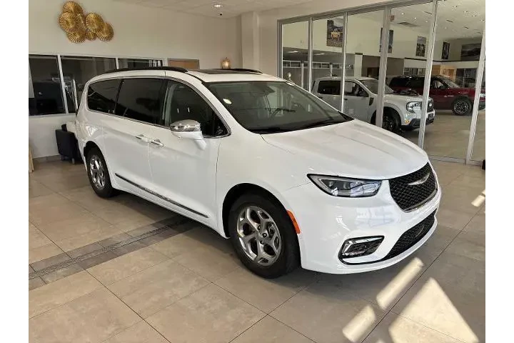 $32930 : Chrysler Pacifica 2022 Limit image 1