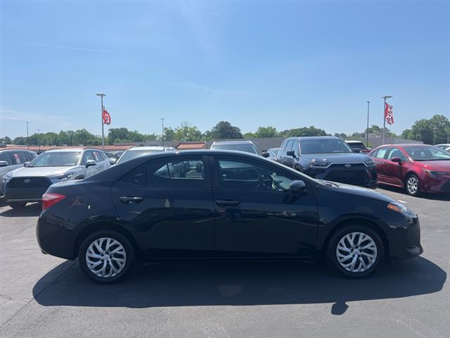 $14990 : PRE-OWNED 2019 TOYOTA COROLLA image 8
