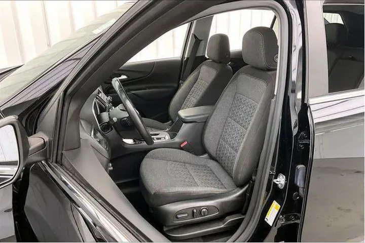 $17490 : Chevrolet Equinox 2022 LT 4d image 8