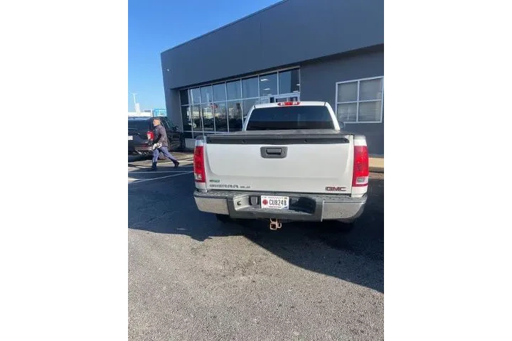 $13995 : GMC Sierra 1500 2011 4x4 SLE image 6