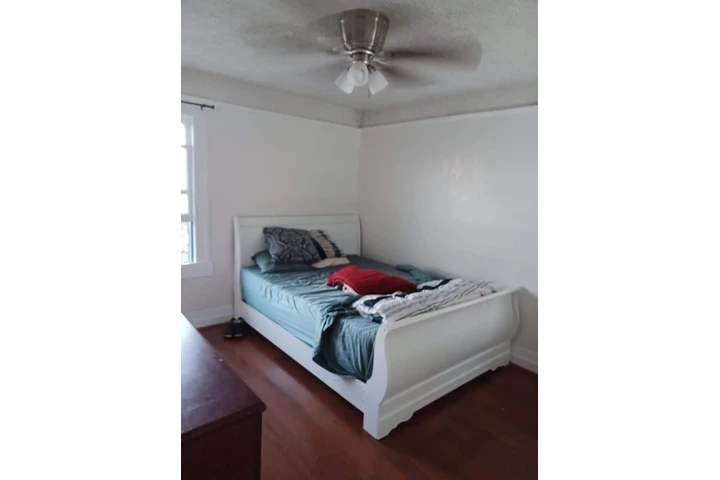 $1000 : Rento Cuarto en Los Angeles image 3