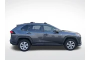$14890 : Toyota RAV4 2019 LE 4dr SUV thumbnail