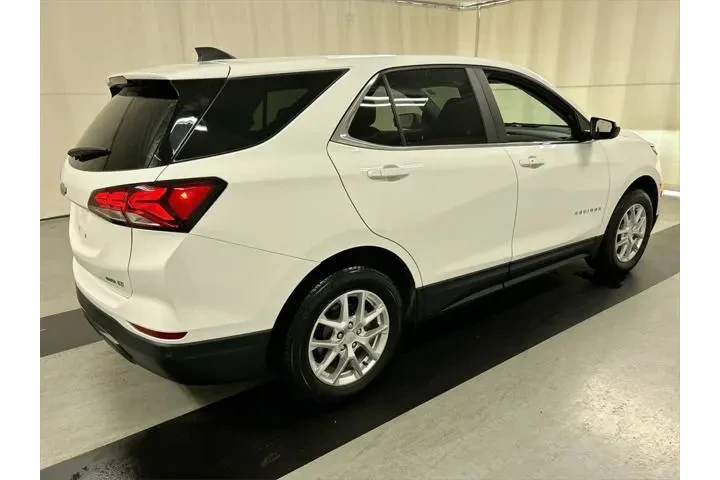 $24048 : Chevrolet Equinox 2024 4x4 L image 2