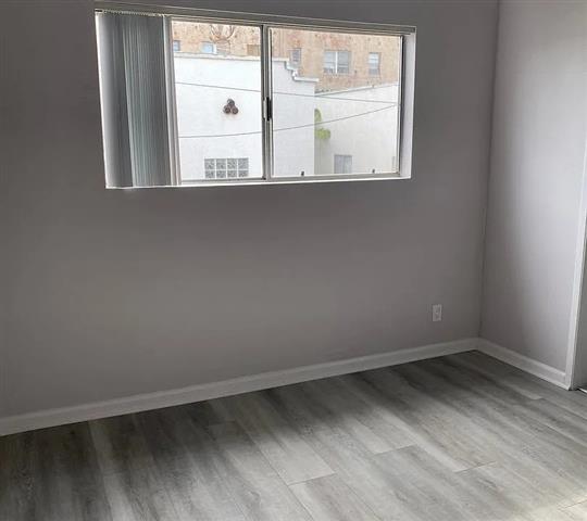 $1600 : GORGEOUS 1 BED 1 BA APARTMENT image 6