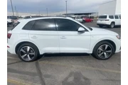 $27255 : Audi Q5 2022 AWD quattro S l thumbnail