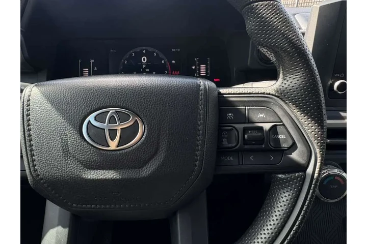 2025 Tacoma SR Double Cab 2WD image 9