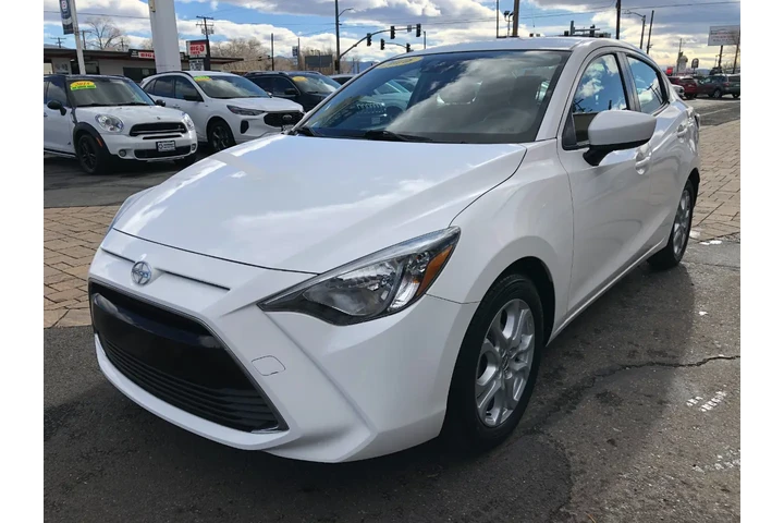 $12990 : 2016 iA 6A image 6