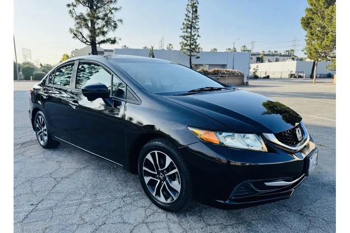 $5500 : 2015 Honda Civic EX Available image 1