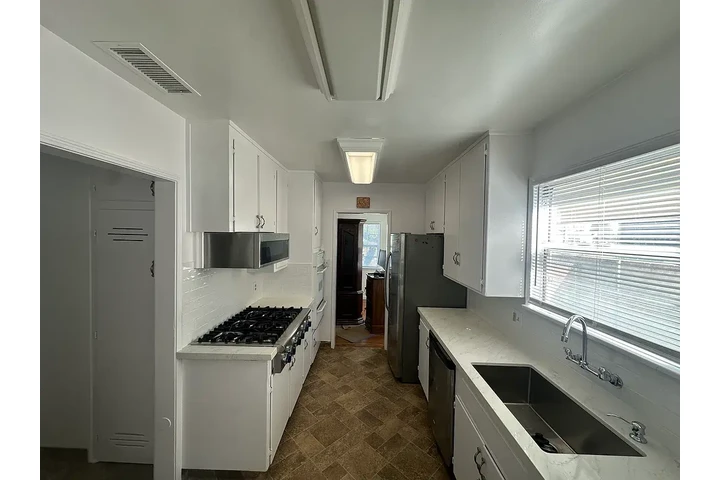 $2500 : House for rent image 3