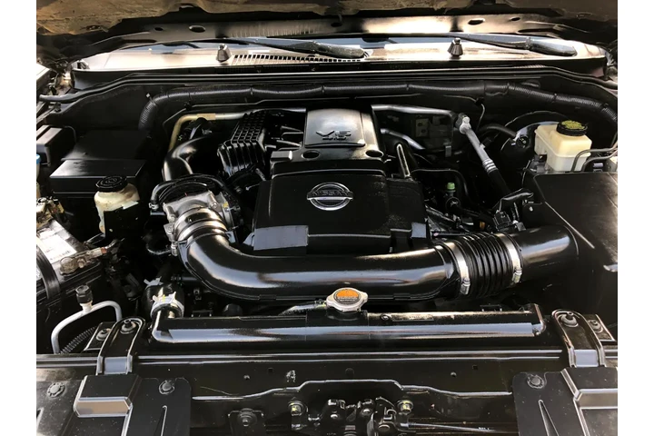 $15457 : 2014 Frontier SV Crew Cab 4WD image 1
