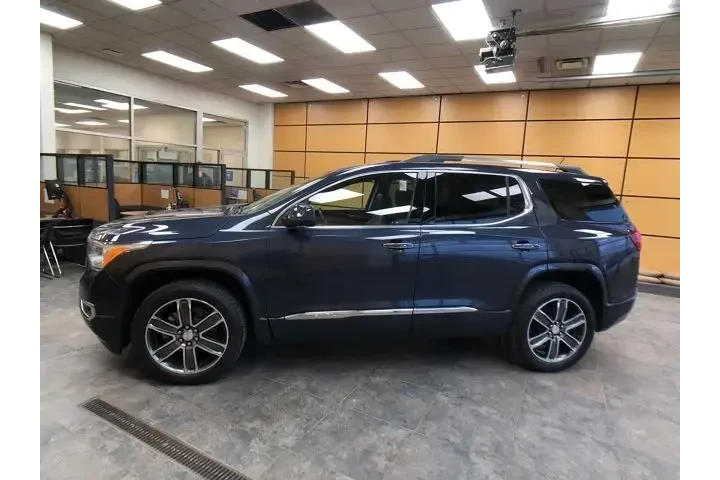 $21220 : GMC Acadia 2019 4x4 Denali 4 image 4