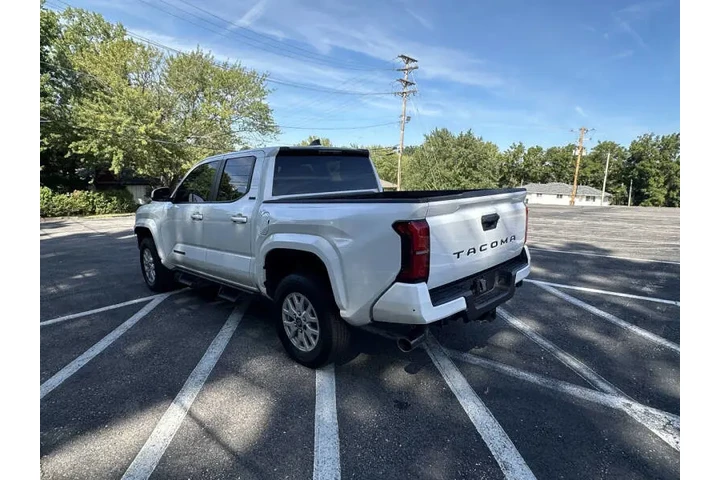 $39999 : 2025 Tacoma SR5 image 6