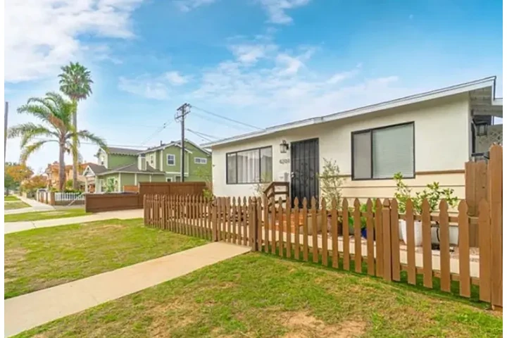$2900 : with utilities 🏝Torrance 🏝 image 1
